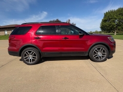 Used 2018  Ford Explorer 4d SUV 4WD Sport at Rooster Auto Sales near Vinton&comma; IA