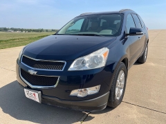 Used 2011 Chevrolet Traverse 4d SUV AWD LT2 at Rooster Auto Sales near Vinton, IA