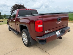 Used 2014  GMC Sierra 1500 4WD Crew Cab Denali at Rooster Auto Sales near Vinton&comma; IA