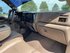 Used 2002 Ford Super Duty F-250 4WD Supercab Lariat at Rooster Auto Sales near Vinton, IA