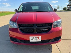 Used 2015  Dodge Grand Caravan 4d Wagon SE Plus at Rooster Auto Sales near Vinton&comma; IA