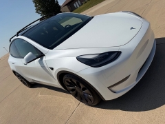 Used 2021  Tesla Model Y Performance AWD at Rooster Auto Sales near Vinton&comma; IA
