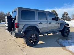 Used 2018  Jeep Wrangler Unlimited 4d SUV 4WD Sahara at Rooster Auto Sales near Vinton&comma; IA