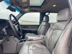 Used 2002  Chevrolet Tahoe 4d SUV 4WD LT at Rooster Auto Sales near Vinton&comma; IA