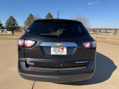Used 2015  Chevrolet Traverse 4d SUV AWD LT2 at Rooster Auto Sales near Vinton&comma; IA