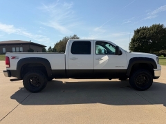 Used 2010  GMC Sierra 2500 4WD Crew Cab SLT at Rooster Auto Sales near Vinton&comma; IA