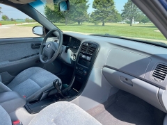 Used 2004 Kia Optima 4d Sedan LX MT at Rooster Auto Sales near Vinton, IA