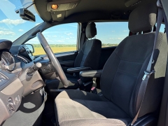 Used 2015  Dodge Grand Caravan 4d Wagon SE Plus at Rooster Auto Sales near Vinton&comma; IA