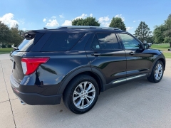 Used 2021  Ford Explorer Limited 4WD at Rooster Auto Sales near Vinton&comma; IA