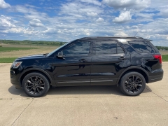 Used 2018 Ford Explorer 4d SUV 4WD XLT at Rooster Auto Sales near Vinton, IA