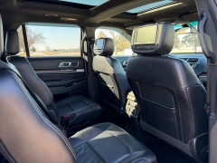 Used 2017  Ford Explorer 4d SUV 4WD Limited at Rooster Auto Sales near Vinton&comma; IA