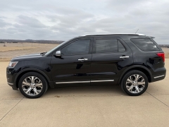 Used 2019  Ford Explorer 4d SUV 4WD Platinum at Rooster Auto Sales near Vinton&comma; IA