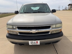 Used 2003  Chevrolet Tahoe 4d SUV 4WD Z71 at Rooster Auto Sales near Vinton&comma; IA