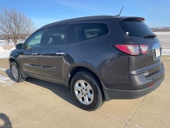 Used 2016  Chevrolet Traverse 4d SUV AWD LS at Rooster Auto Sales near Vinton&comma; IA