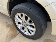 Used 2017  Ford Expedition EL 4d SUV 4WD Limited at Rooster Auto Sales near Vinton&comma; IA