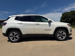 Used 2021  Jeep Compass Limited FWD at Rooster Auto Sales near Vinton&comma; IA