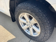 Used 2010 Toyota Highlander 4d SUV AWD SE at Rooster Auto Sales near Vinton, IA