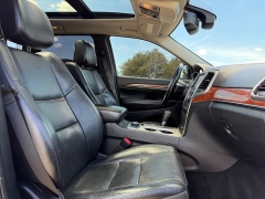 Used 2011  Jeep Grand Cherokee 4d SUV 4WD Limited at Rooster Auto Sales near Vinton&comma; IA