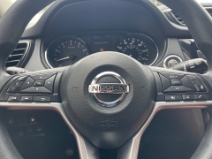 Used 2019 Nissan Rogue 4d SUV AWD SV at Rooster Auto Sales near Vinton, IA