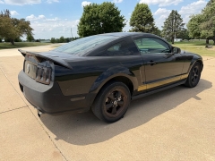 Used 2006  Ford Mustang 2d Coupe Premium at Rooster Auto Sales near Vinton&comma; IA