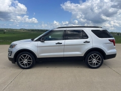 Used 2017 Ford Explorer 4d SUV 4WD Sport at Rooster Auto Sales near Vinton, IA