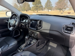 Used 2018  Jeep Compass 4d SUV 4WD Limited at Rooster Auto Sales near Vinton&comma; IA