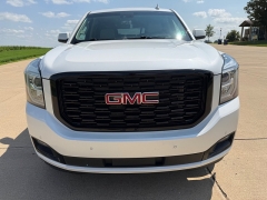 Used 2016  GMC Yukon XL 4d SUV 4WD Denali at Rooster Auto Sales near Vinton&comma; IA