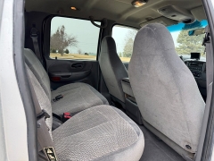 Used 2001  Ford F-150 4WD SuperCrew XLT at Rooster Auto Sales near Vinton&comma; IA