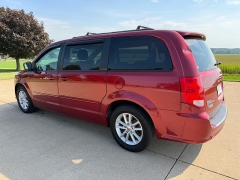 Used 2014  Dodge Grand Caravan 4d Wagon SXT 30th Anniversary at Rooster Auto Sales near Vinton&comma; IA