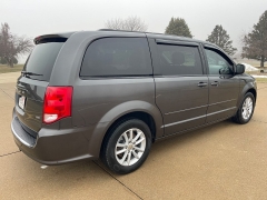 Used 2015  Dodge Grand Caravan 4d Wagon SXT at Rooster Auto Sales near Vinton&comma; IA
