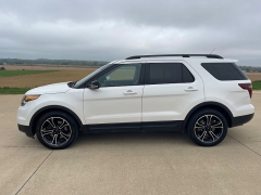 Used 2015 Ford Explorer 4d SUV 4WD Sport at Rooster Auto Sales near Vinton, IA