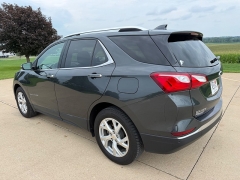 Used 2020  Chevrolet Equinox 4d SUV FWD Premier w&sol;1LZ at Rooster Auto Sales near Vinton&comma; IA