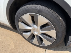 Used 2021  Tesla Model Y Long Range AWD at Rooster Auto Sales near Vinton&comma; IA