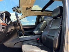 Used 2011  Jeep Grand Cherokee 4d SUV 4WD Limited at Rooster Auto Sales near Vinton&comma; IA