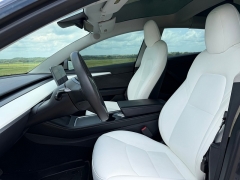 Used 2022  Tesla Model 3 Long Range AWD at Rooster Auto Sales near Vinton&comma; IA