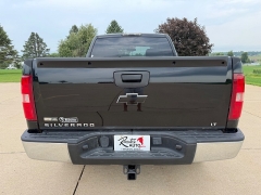 Used 2010  Chevrolet Silverado 1500 4WD Ext Cab LT at Rooster Auto Sales near Vinton&comma; IA