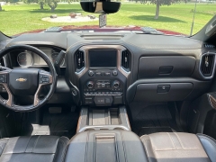 Used 2020 Chevrolet Silverado 2500 4WD Crew Cab High Country Dsl at Rooster Auto Sales near Vinton, IA