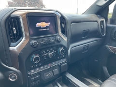 Used 2020 Chevrolet Silverado 2500 4WD Crew Cab High Country Dsl at Rooster Auto Sales near Vinton, IA