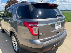 Used 2013 Ford Explorer 4d SUV 4WD XLT at Rooster Auto Sales near Vinton, IA