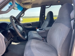 Used 2001 Ford F-150 4WD SuperCrew XLT at Rooster Auto Sales near Vinton, IA