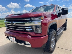 Used 2020 Chevrolet Silverado 2500 4WD Crew Cab High Country Dsl at Rooster Auto Sales near Vinton, IA