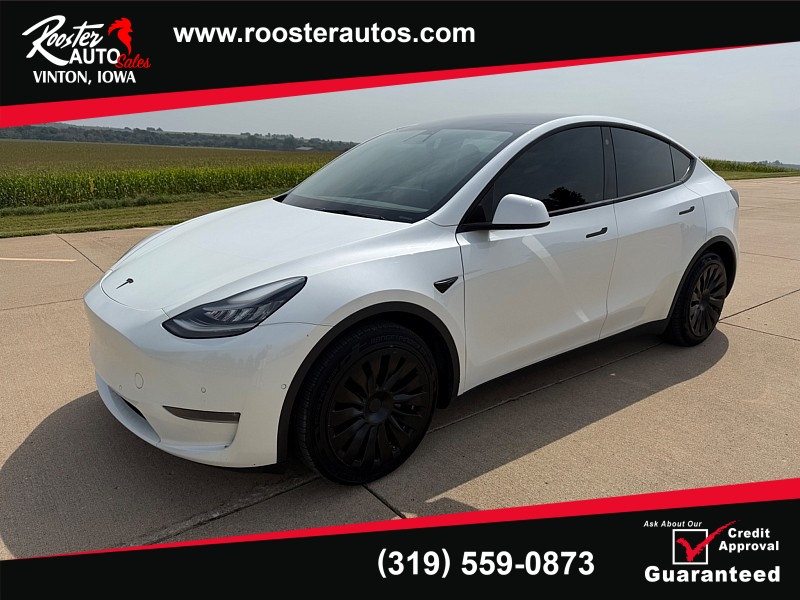 Used 2021  Tesla Model Y Long Range AWD at Rooster Auto Sales near Vinton&comma; IA