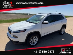 Used 2015  Jeep Cherokee 4d SUV FWD Latitude V6 at Rooster Auto Sales near Vinton&comma; IA