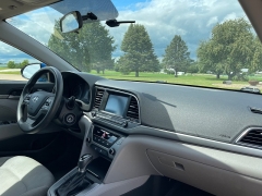 Used 2018 Hyundai Elantra 4d Sedan SEL at Rooster Auto Sales near Vinton, IA