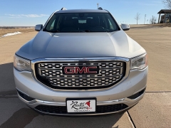 Used 2018  GMC Acadia 4d SUV AWD Denali at Rooster Auto Sales near Vinton&comma; IA