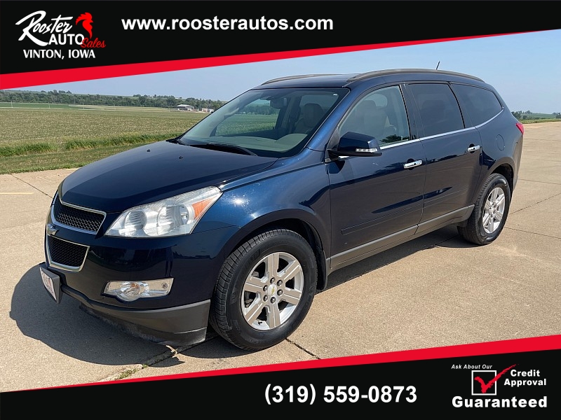 Used 2011 Chevrolet Traverse 4d SUV AWD LT2 at Rooster Auto Sales near Vinton, IA