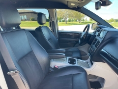 Used 2019 Dodge Grand Caravan 4d Wagon SXT at Rooster Auto Sales near Vinton, IA