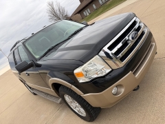 Used 2014  Ford Expedition EL 4d SUV 4WD XLT at Rooster Auto Sales near Vinton&comma; IA