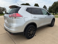 Used 2014  Nissan Rogue 4d SUV AWD SL at Rooster Auto Sales near Vinton&comma; IA