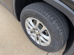 Used 2018  Chevrolet Traverse 4d SUV FWD LT Cloth w&sol;1LT at Rooster Auto Sales near Vinton&comma; IA